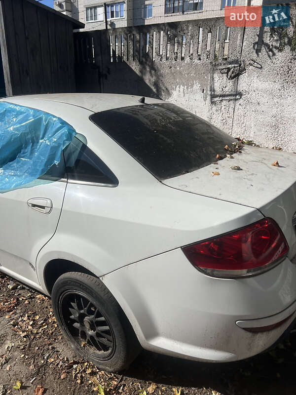 Седан Fiat Linea 2013 в Чернигове