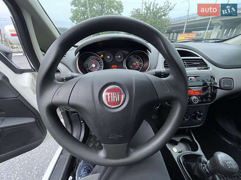 Седан Fiat Linea 2013 в Киеве