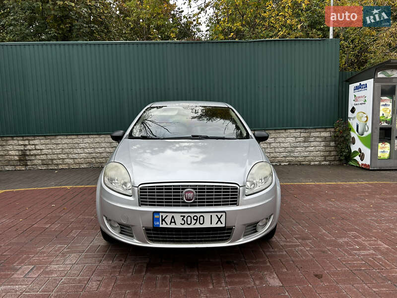 Fiat Linea 2011