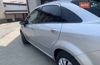 Седан Fiat Linea 2009 в 