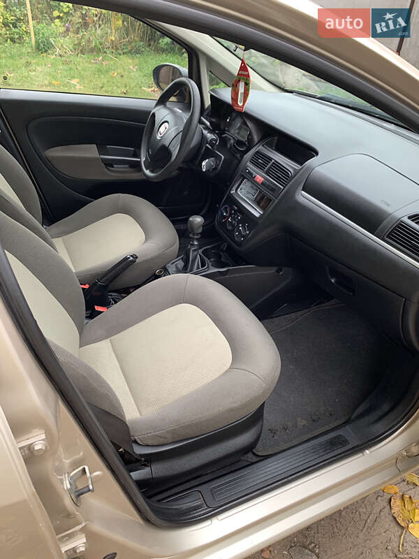 Седан Fiat Linea 2012 в Сумах фото 20 Седан Fiat Linea 2012 в Сумах