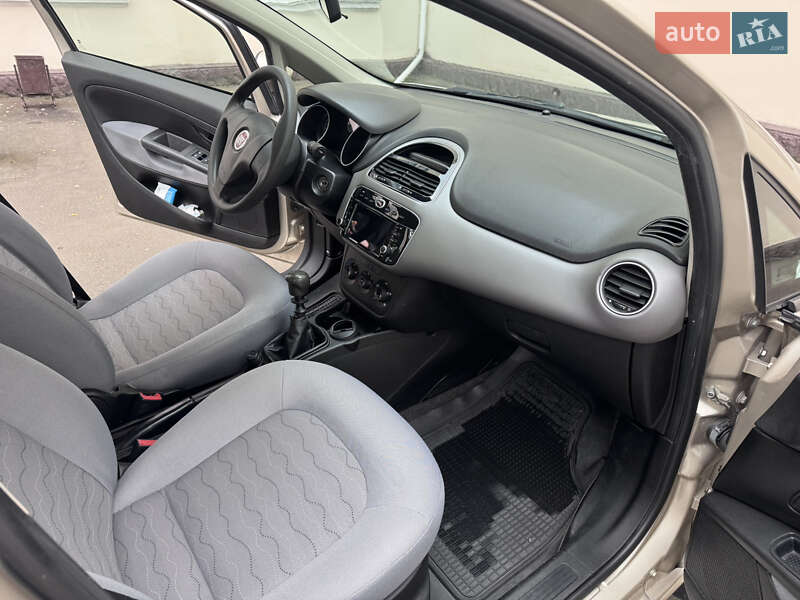 Седан Fiat Linea 2013 в Хмельницком фото 10 Седан Fiat Linea 2013 в Хмельницком