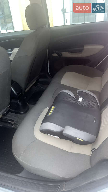 Седан Fiat Linea 2010 в Одессе фото 20 Седан Fiat Linea 2010 в Одессе