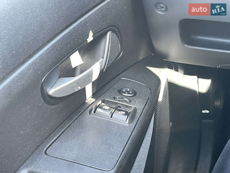 Седан Fiat Linea 2009 в Києві фото 15 Седан Fiat Linea 2009 в Києві