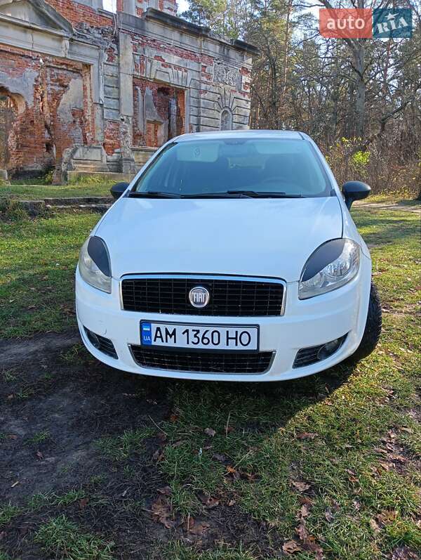 Седан Fiat Linea 2011 в Житомире