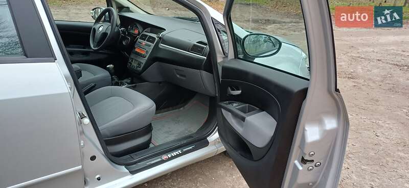 Седан Fiat Linea 2012 в Кропивницькому