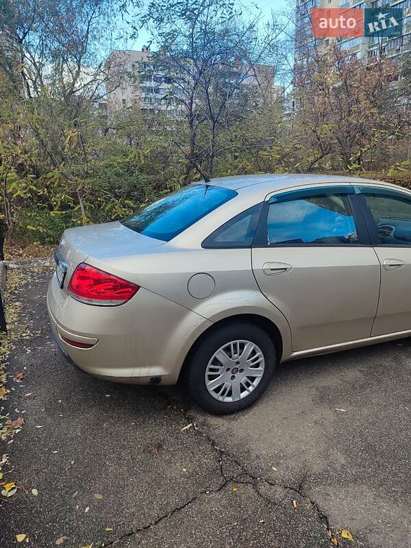 Седан Fiat Linea 2014 в Киеве