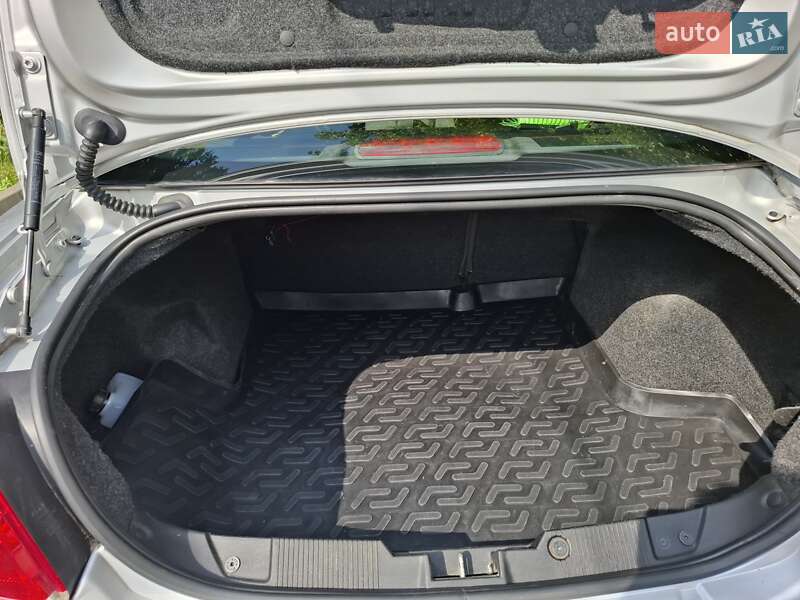 Седан Fiat Linea 2009 в Ивано-Франковске