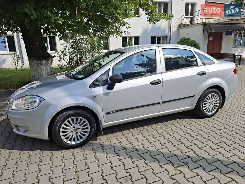 Седан Fiat Linea 2009 в Ивано-Франковске