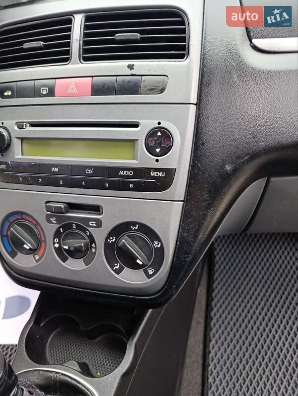 Седан Fiat Linea 2009 в Хмельнике