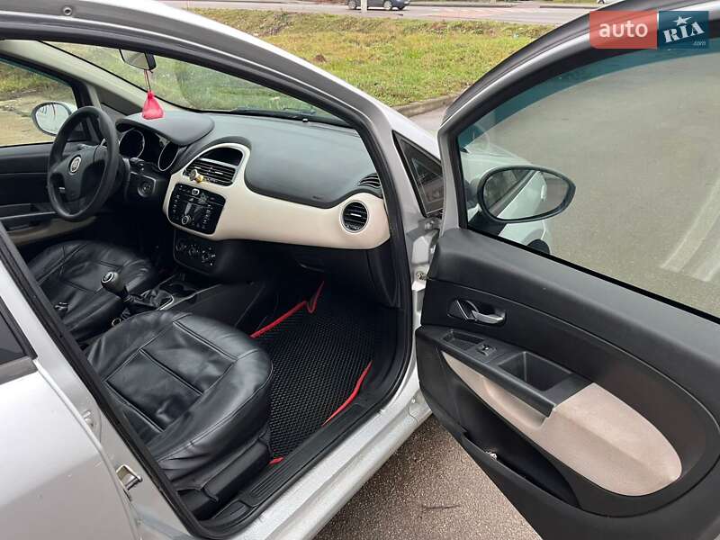 Седан Fiat Linea 2013 в Сумах