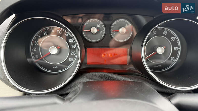 Седан Fiat Linea 2013 в Киеве