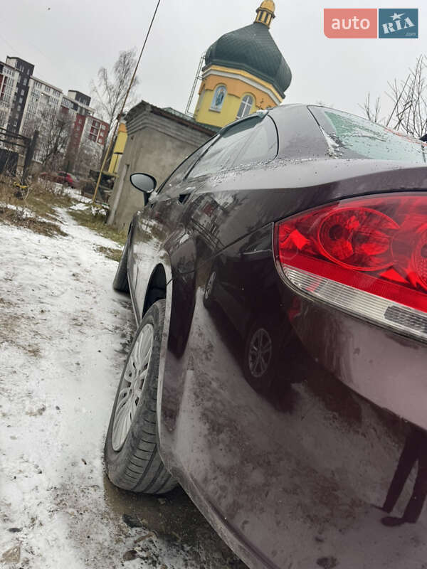Седан Fiat Linea 2011 в Тернополе