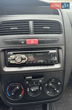Седан Fiat Linea 2011 в Тернополе