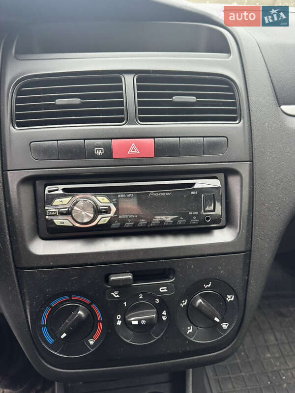 Седан Fiat Linea 2011 в Тернополе