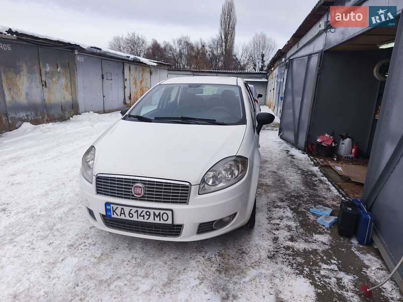 Седан Fiat Linea 2012 в Киеве