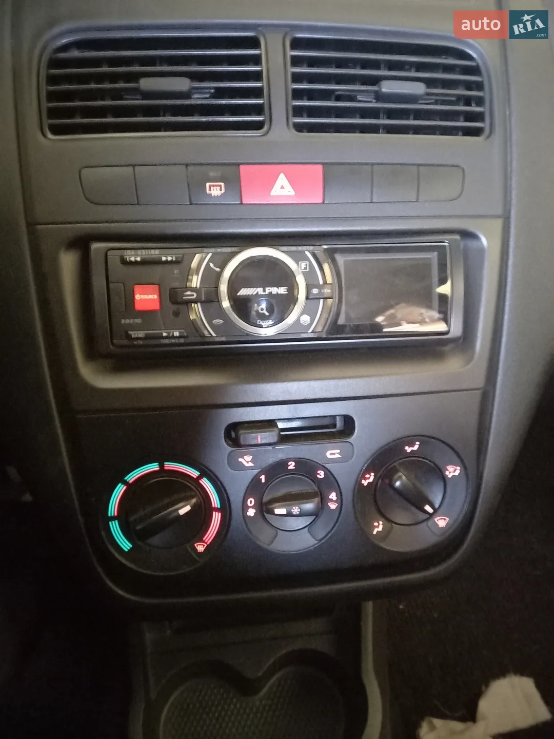 2012 Fiat Linea - мініатюра 12