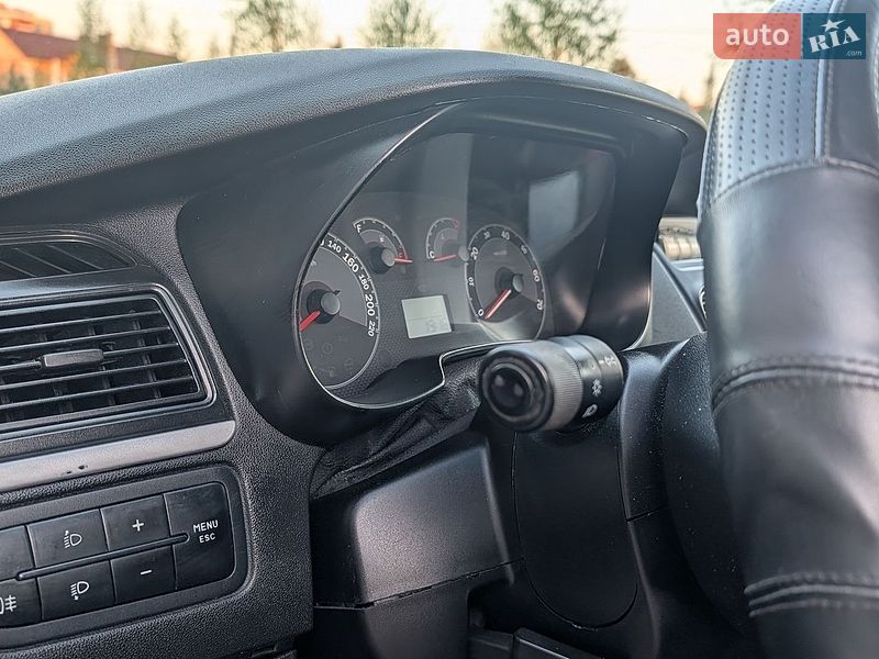 Седан Fiat Linea 2007 в Ровно