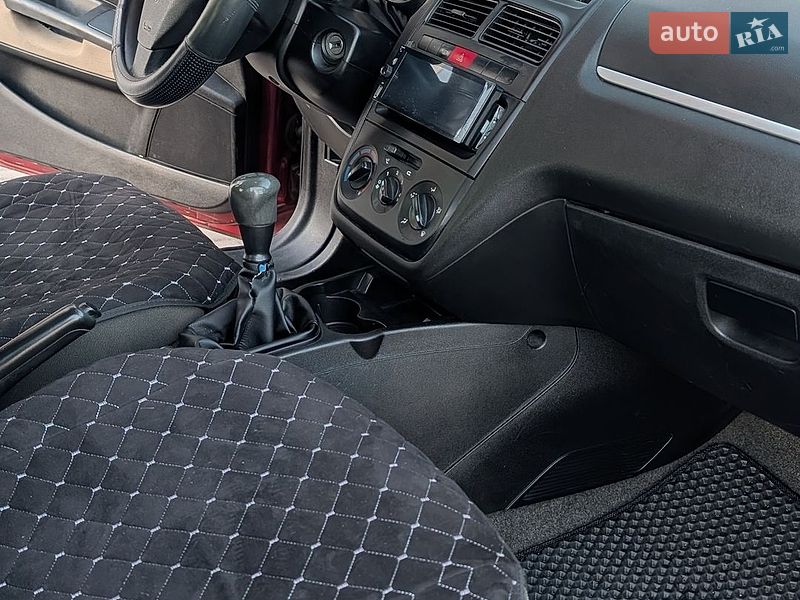Седан Fiat Linea 2007 в Ровно