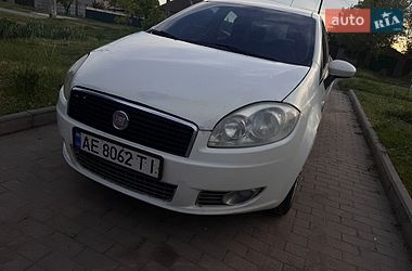 Седан Fiat Linea 2012 в Кривом Роге
