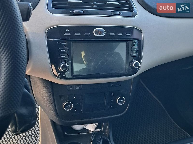 Седан Fiat Linea 2013 в Турці