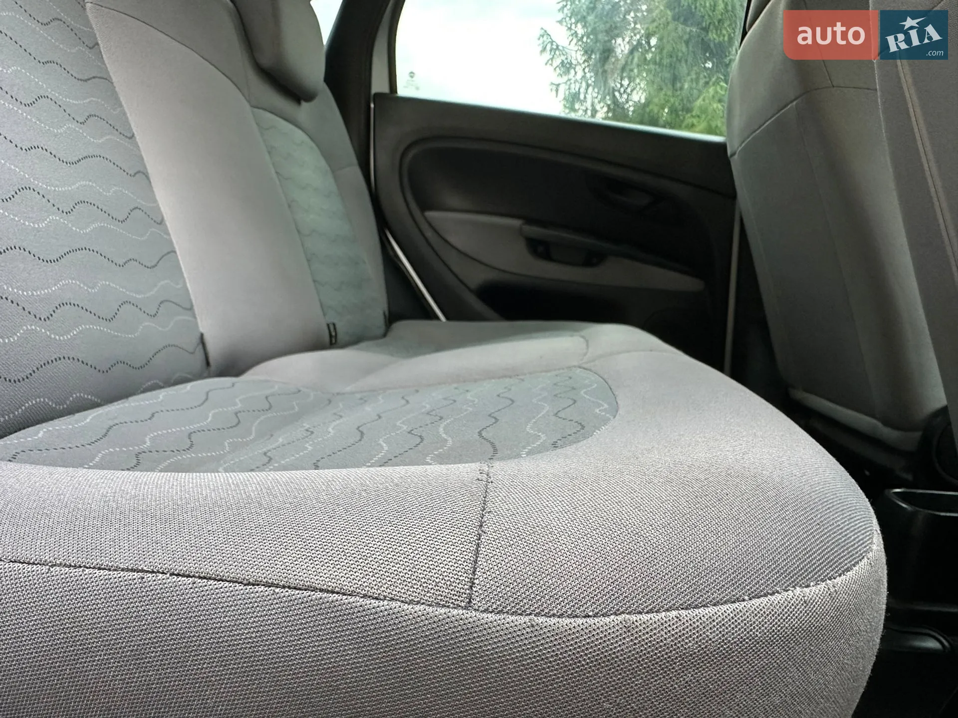 2015 Fiat Linea - мініатюра 33