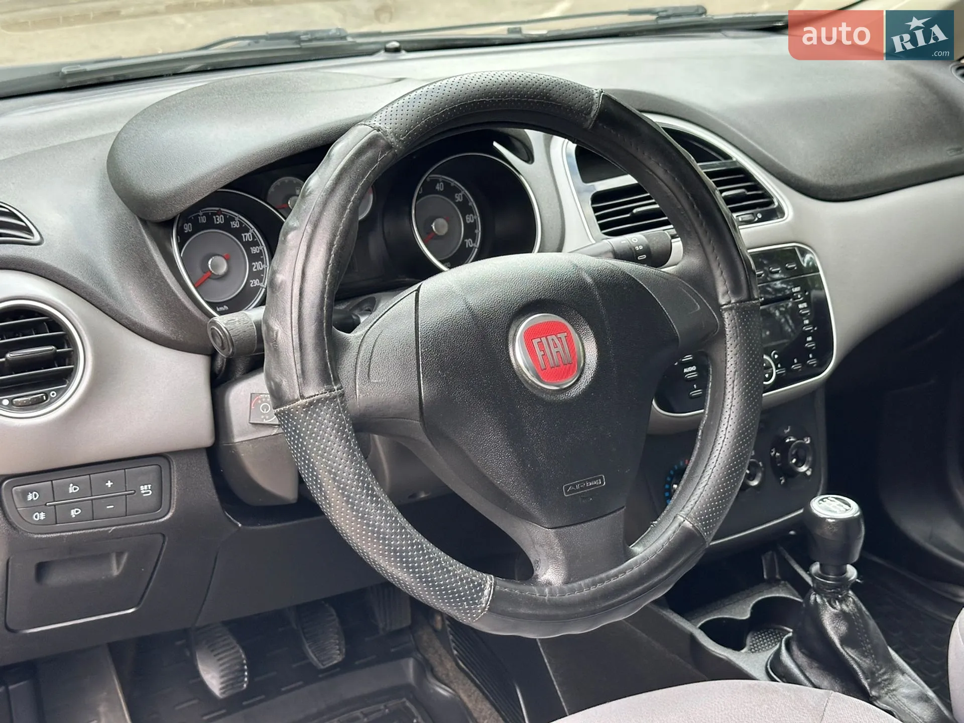 2015 Fiat Linea - мініатюра 46