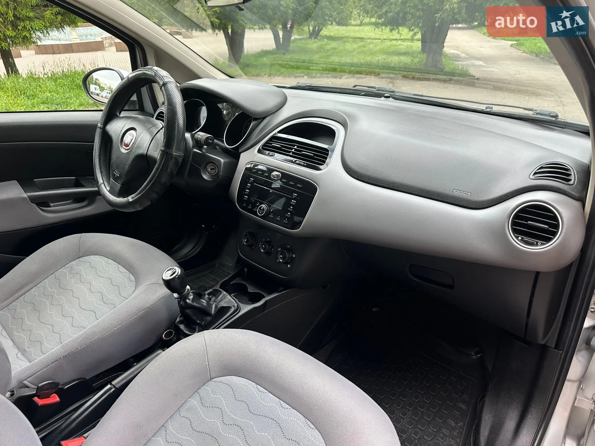2015 Fiat Linea - мініатюра 53