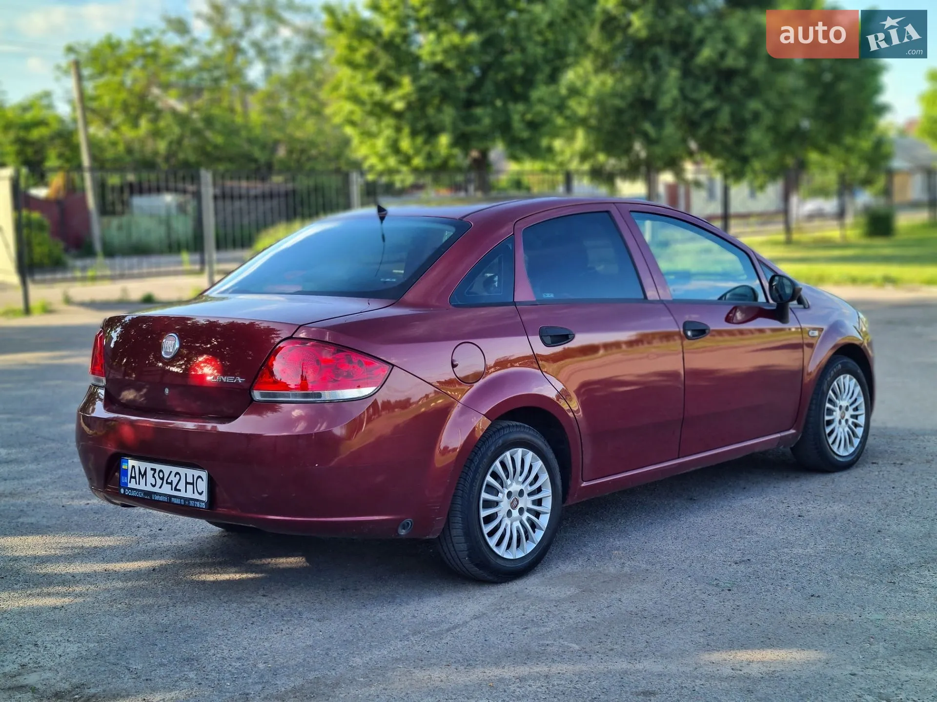 2010 Fiat Linea - мініатюра 11