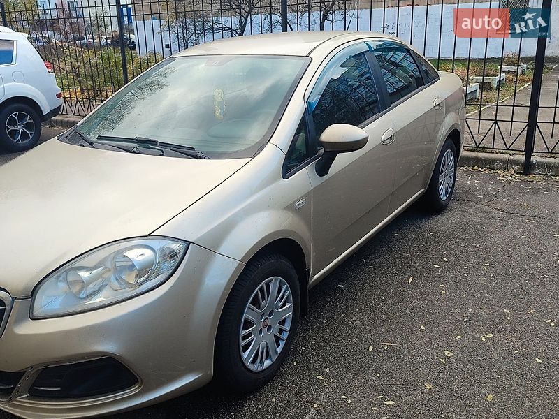 Седан Fiat Linea 2014 в Киеве