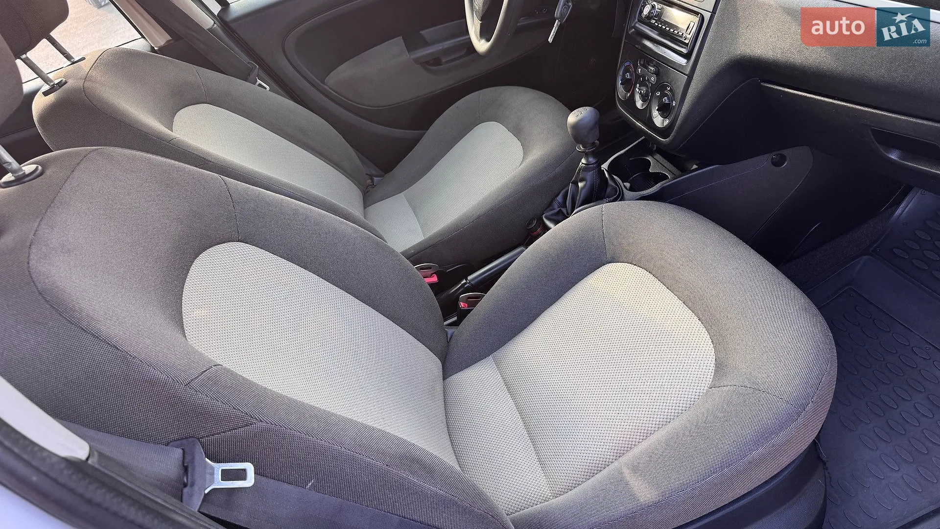 2012 Fiat Linea - мініатюра 18