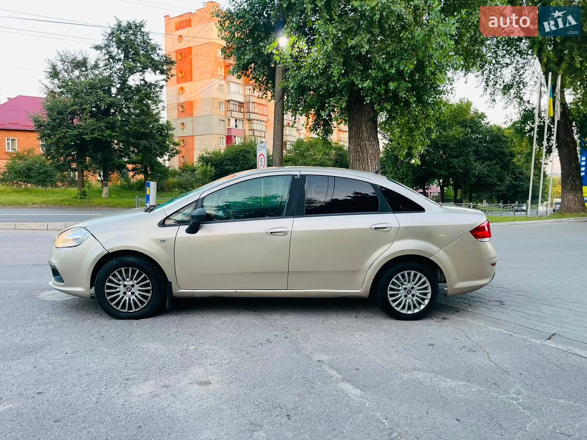 2015 Fiat Linea - мініатюра 5