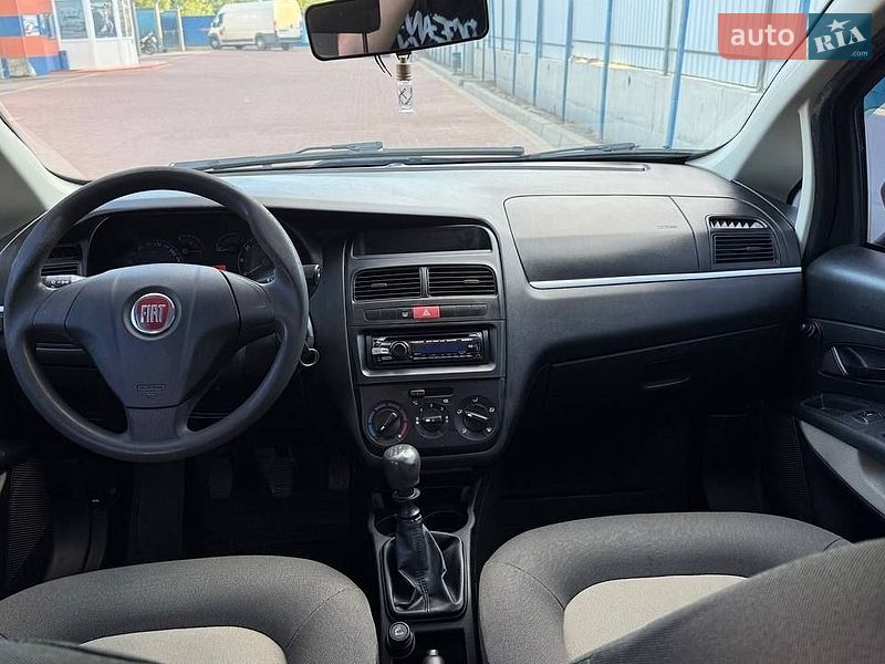 Седан Fiat Linea 2010 в Полтаві