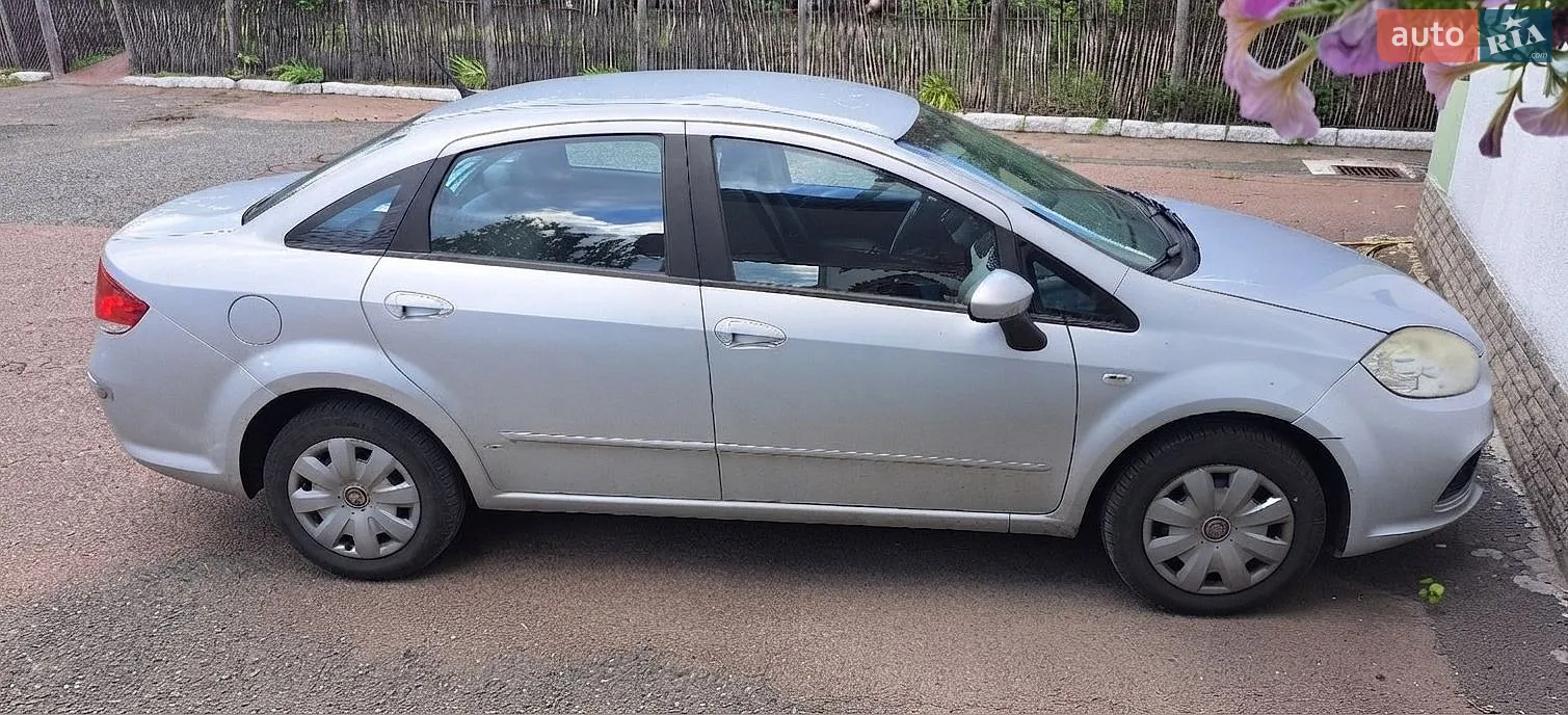 2013 Fiat Linea - фото 1