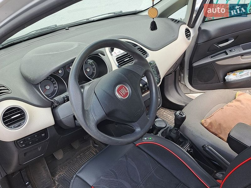 Седан Fiat Linea 2013 в Киеве фото 6 Седан Fiat Linea 2013 в Киеве