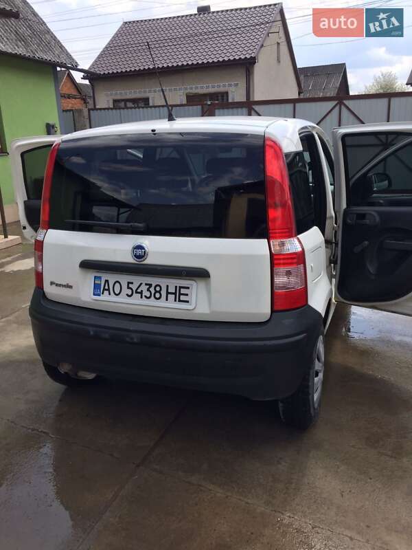 Хетчбек Fiat Panda 2012 в Хусті