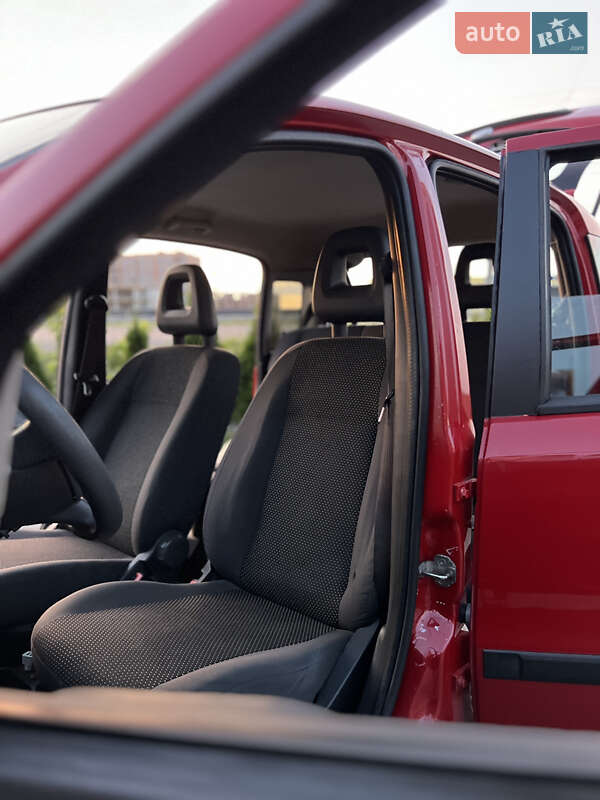 Хэтчбек Fiat Panda 2005 в Луцке