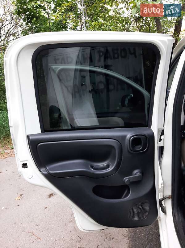 Хетчбек Fiat Panda 2012 в Харкові фото 16 Хетчбек Fiat Panda 2012 в Харкові
