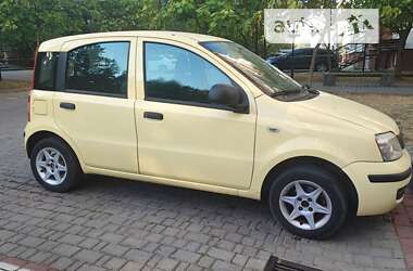 Хэтчбек Fiat Panda 2010 в 