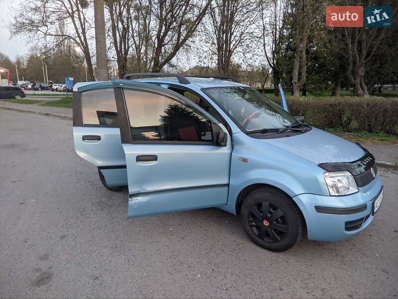 Хэтчбек Fiat Panda 2005 в Луцке