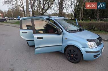 Хетчбек Fiat Panda 2005 в 