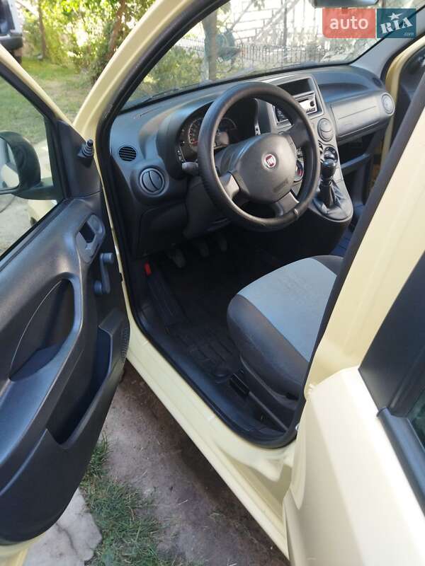 Хэтчбек Fiat Panda 2010 в Львове