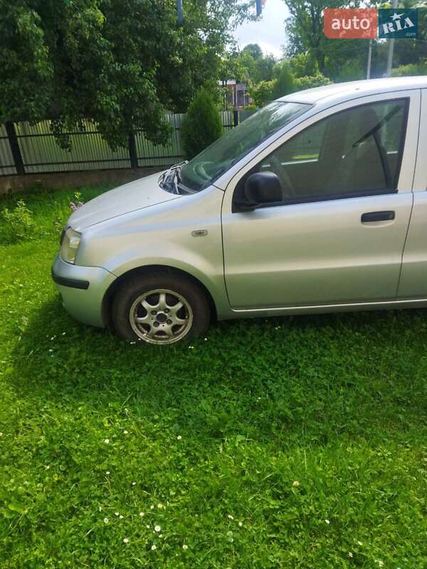Хэтчбек Fiat Panda 2012 в Ивано-Франковске