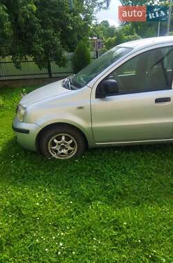 Хэтчбек Fiat Panda 2012 в 