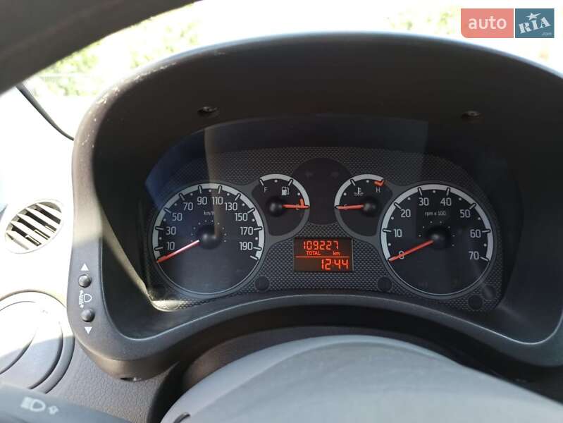 Хетчбек Fiat Panda 2011 в Львові