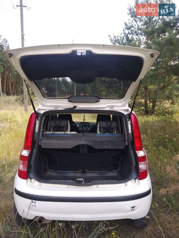Хетчбек Fiat Panda 2010 в Краснограді