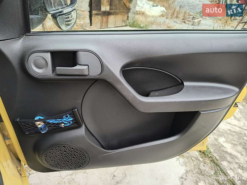 Хэтчбек Fiat Panda 2012 в Кропивницком фото 22 Хэтчбек Fiat Panda 2012 в Кропивницком