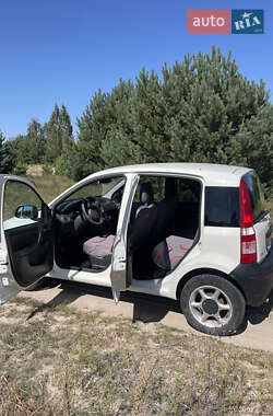 Хэтчбек Fiat Panda 2010 в 