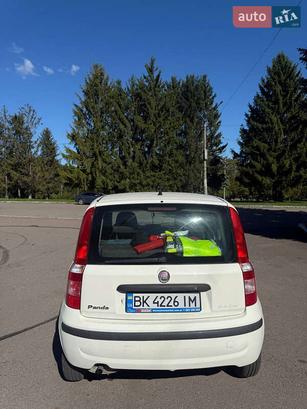 Хэтчбек Fiat Panda 2012 в Ровно фото 3 Хэтчбек Fiat Panda 2012 в Ровно