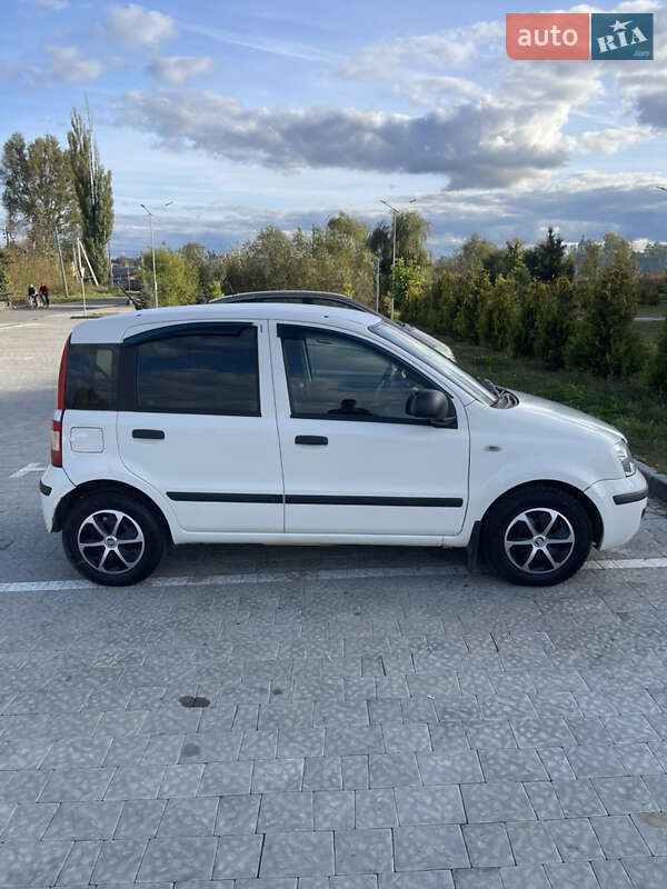 Хетчбек Fiat Panda 2011 в Мостиській